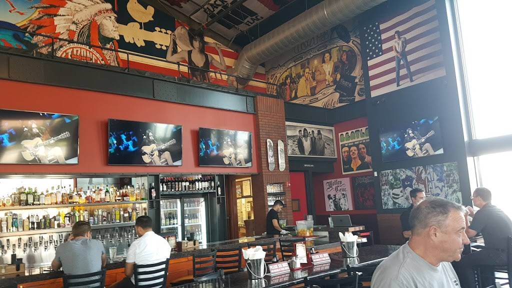 Rock & Brews | restaurant | 7777 Beach Blvd, Buena Park, CA 90620, USA | 7149425979 OR +1 714-942-5979