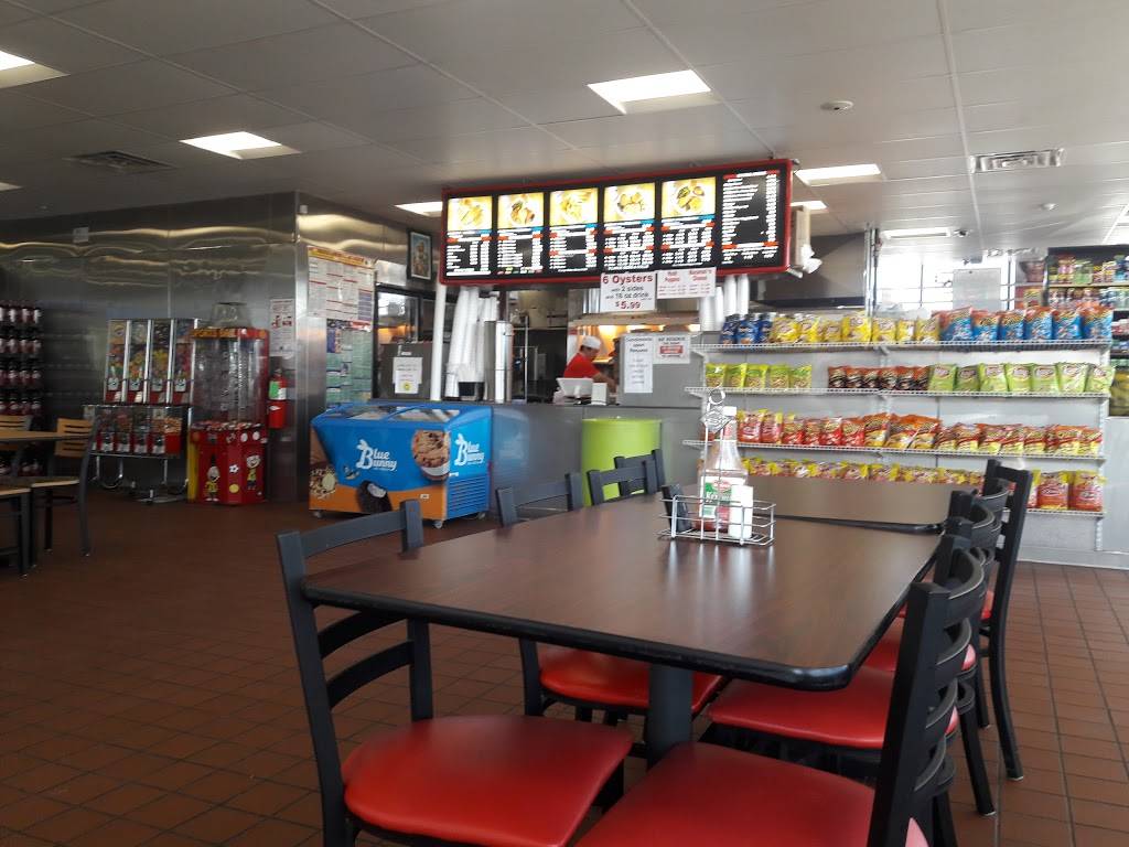 Lisas Chicken | restaurant | 2301 W Jefferson St, Grand Prairie, TX 75051, USA | 9726393811 OR +1 972-639-3811