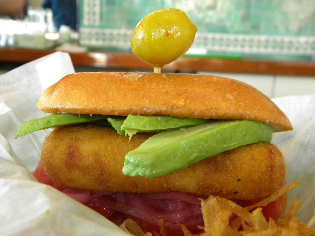 Pilar Cuban Eatery | restaurant | 397 Greene Ave, Brooklyn, NY 11216, USA | 7186232822 OR +1 718-623-2822