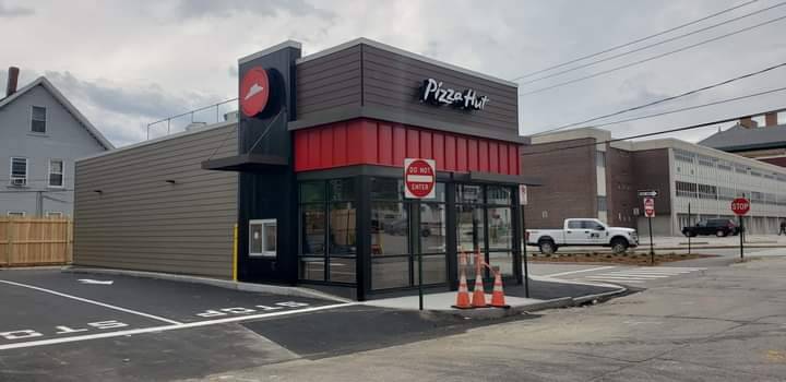 Pizza Hut | meal delivery | 503 Maple St, Manchester, NH 03104, USA | 6036234838 OR +1 603-623-4838