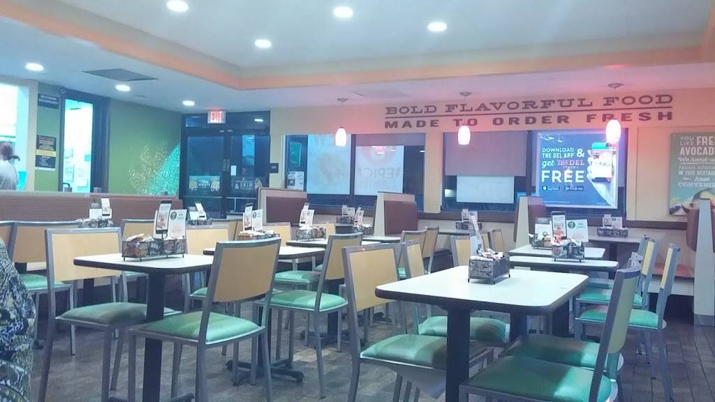 Del Taco | meal takeaway | 9152 Kiefer Blvd, Sacramento, CA 95826, USA | 9163617109 OR +1 916-361-7109