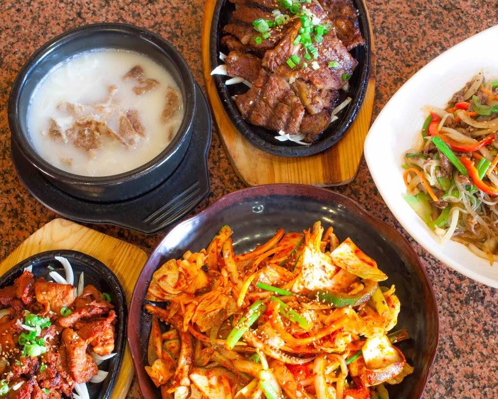 WuJu KBBQ | restaurant | 19400 36th Ave W #102, Lynnwood, WA 98036, USA | 4256722650 OR +1 425-672-2650