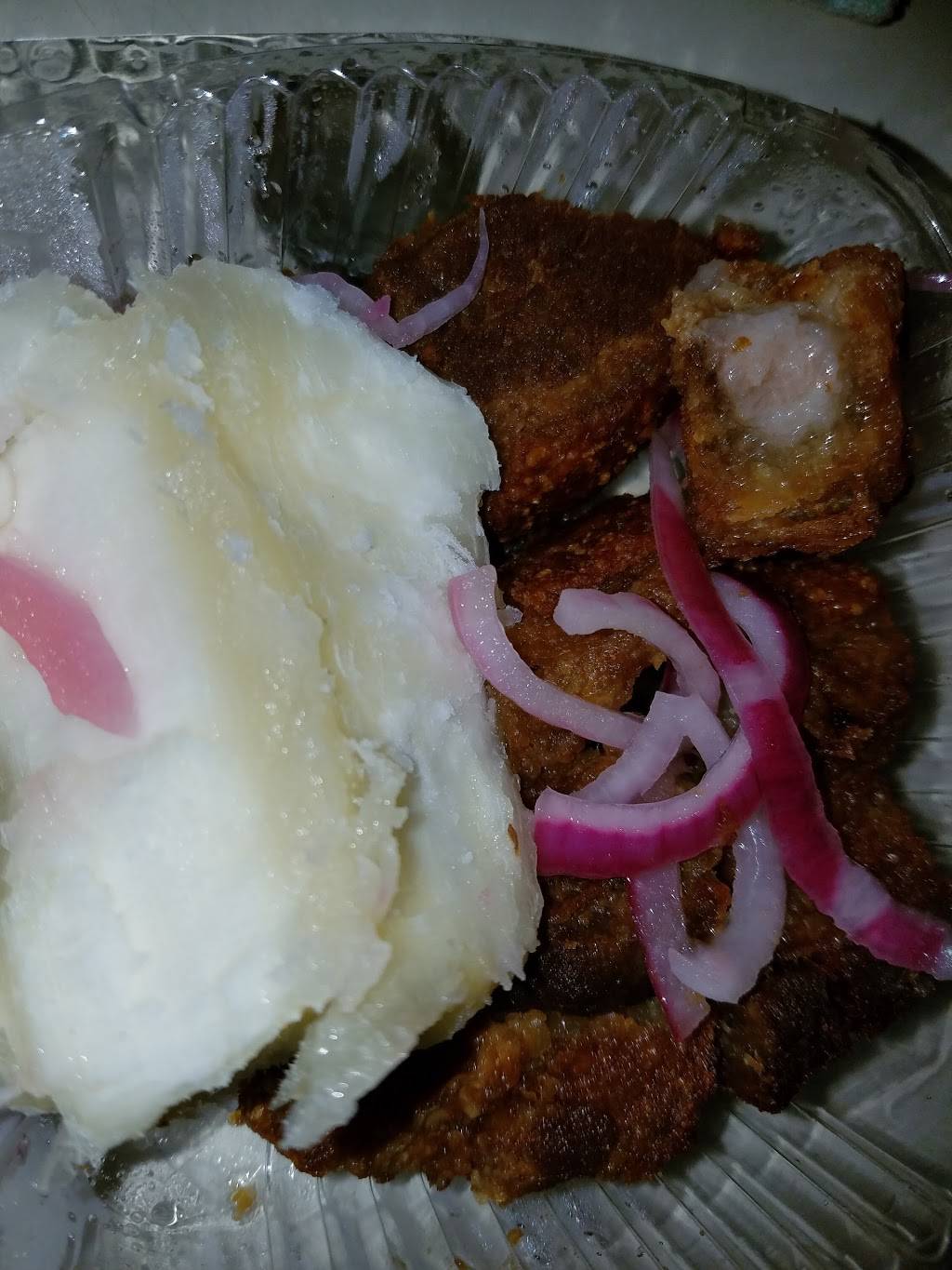 Elsa La Reina del Chicharron | restaurant | 4840 Broadway, New York, NY 10034, USA | 2123041070 OR +1 212-304-1070