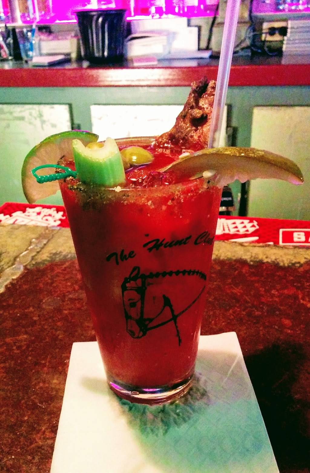 Hunt Club | restaurant | 1514 Daniel Rd, Jackson, MI 49202, USA | 5177820375 OR +1 517-782-0375