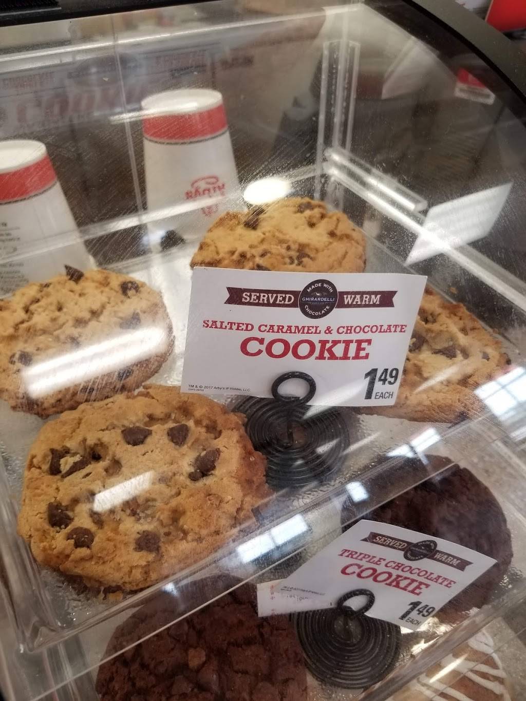 Arbys | restaurant | 6780 Johnson Dr, Mission, KS 66202, USA | 9133843375 OR +1 913-384-3375