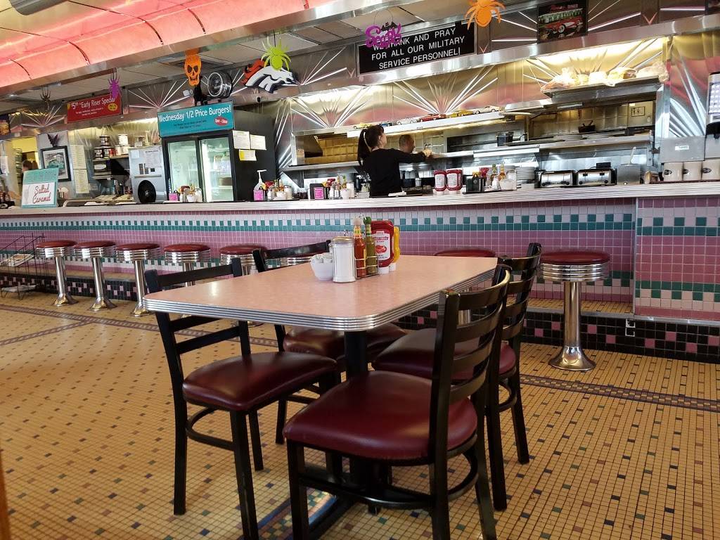 Rosies Diner | restaurant | 411 CO-105, Monument, CO 80132, USA | 7194813287 OR +1 719-481-3287