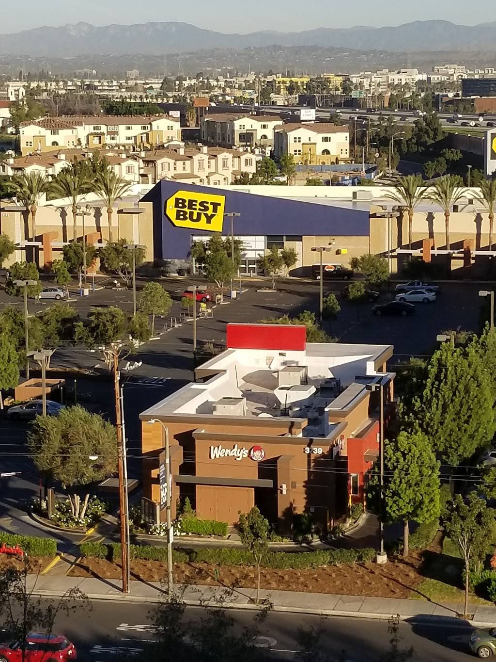 Wendys | restaurant | 3739 W Chapman Ave, Orange, CA 92868, USA | 7143851665 OR +1 714-385-1665