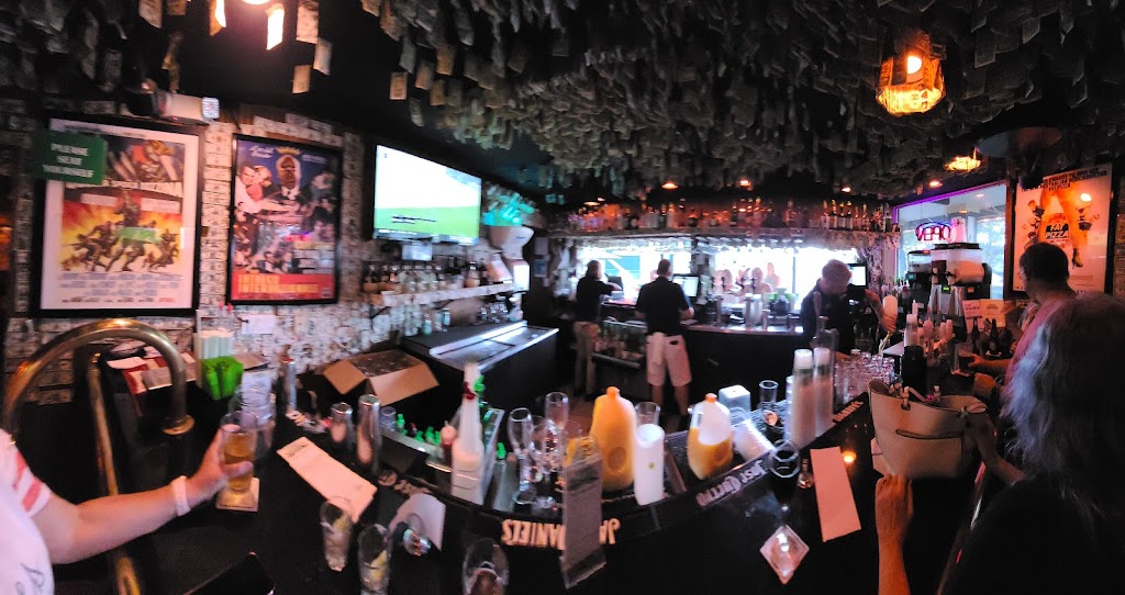 Vinny McGuires | restaurant | 29 Harbor Blvd, Destin, FL 32541, USA | 8506500116 OR +1 850-650-0116