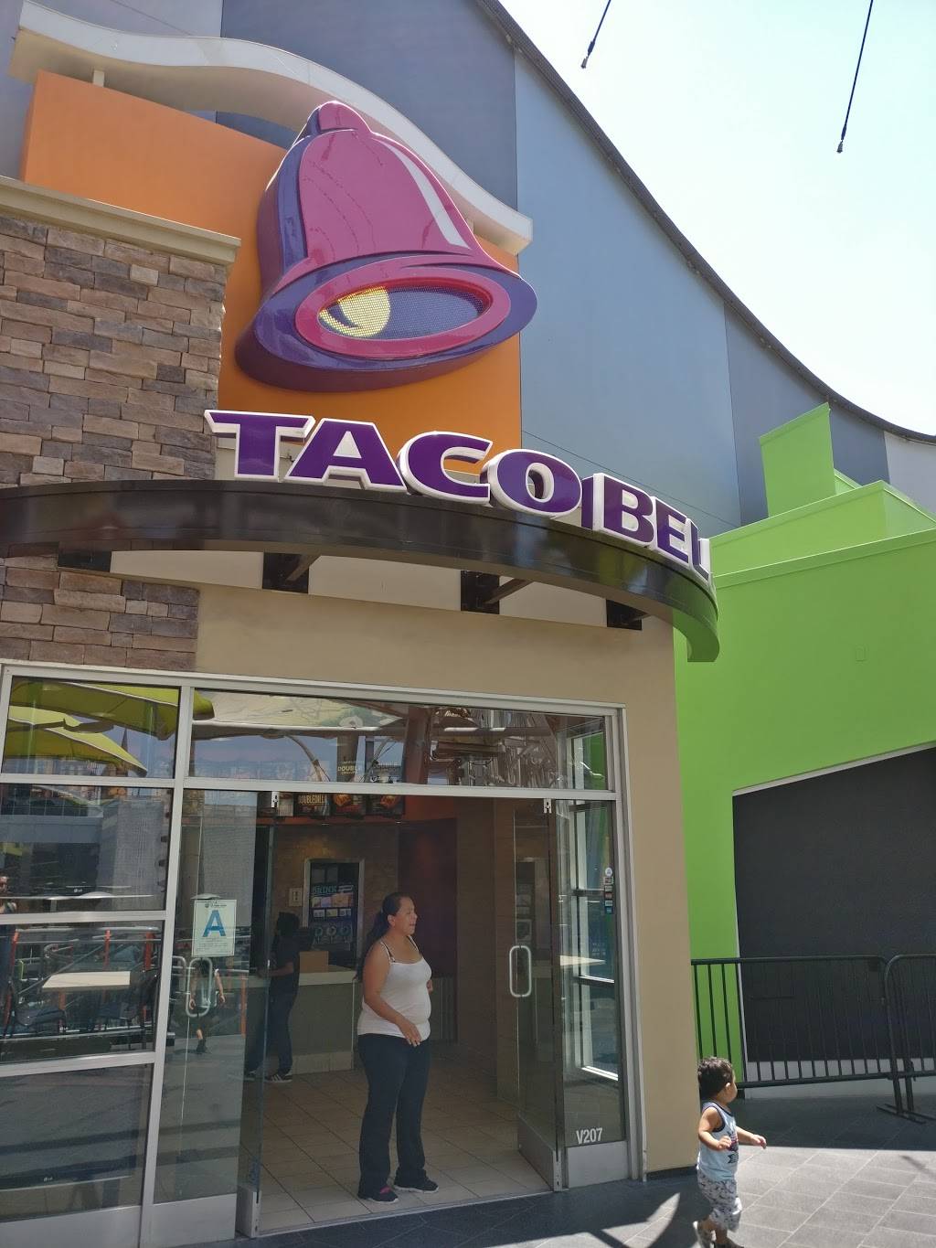 Taco Bell | restaurant | 100 Universal Studios Blvd, Universal City, CA 91608, USA | 8189858226 OR +1 818-985-8226