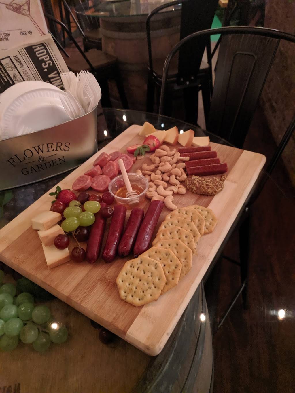 Hops, Vines & Spirits | restaurant | 17 N 2nd St, Harrisburg, PA 17101, USA | 7172328900 OR +1 717-232-8900