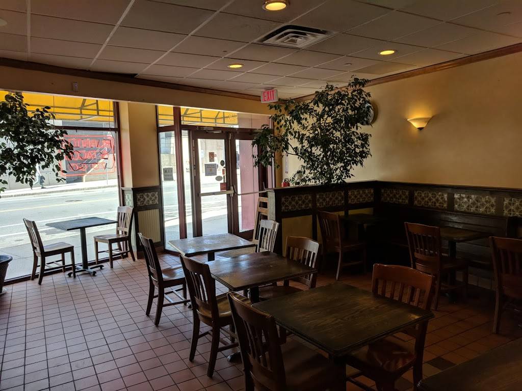 Annas Taqueria | restaurant | 236 Elm St, Somerville, MA 02144, USA | 6176663900 OR +1 617-666-3900