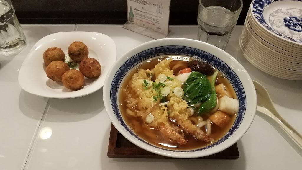 Kikis Japanese Casual Dining | restaurant | 2440 S Colorado Blvd, Denver, CO 80222, USA | 3035044043 OR +1 303-504-4043