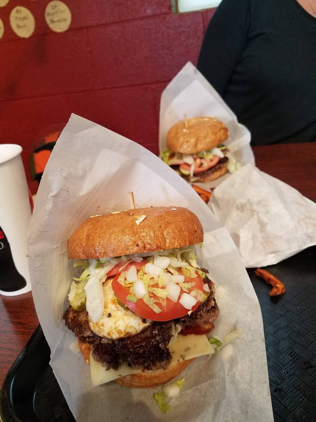 Bobs Atomic Burgers | restaurant | 1310 Ford St, Golden, CO 80401, USA | 3032781601 OR +1 303-278-1601