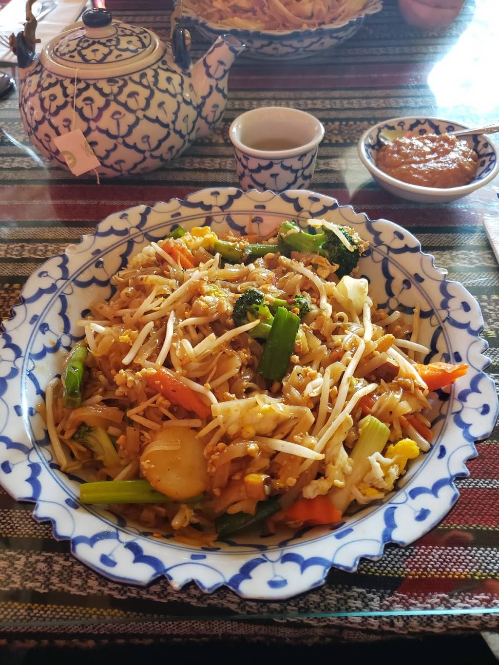 Thai Dara | restaurant | 34255 Pacific Coast Hwy #115, Dana Point, CA 92629, USA | 9496611251 OR +1 949-661-1251