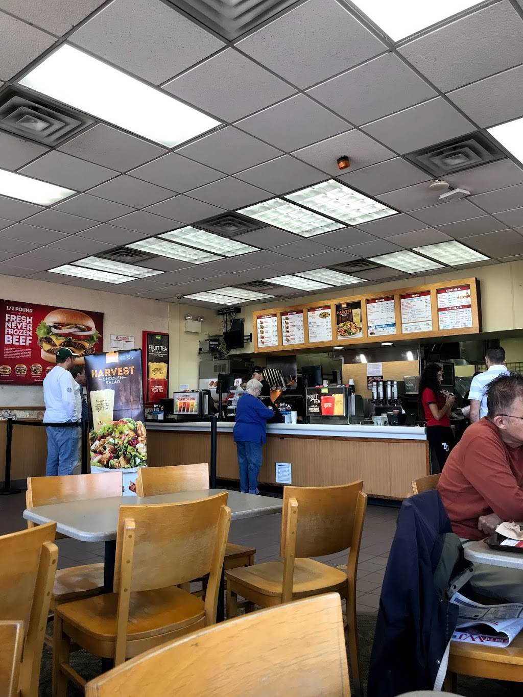 Wendys | restaurant | 133-50 Whitestone Expy, Flushing, NY 11354, USA | 7187624055 OR +1 718-762-4055