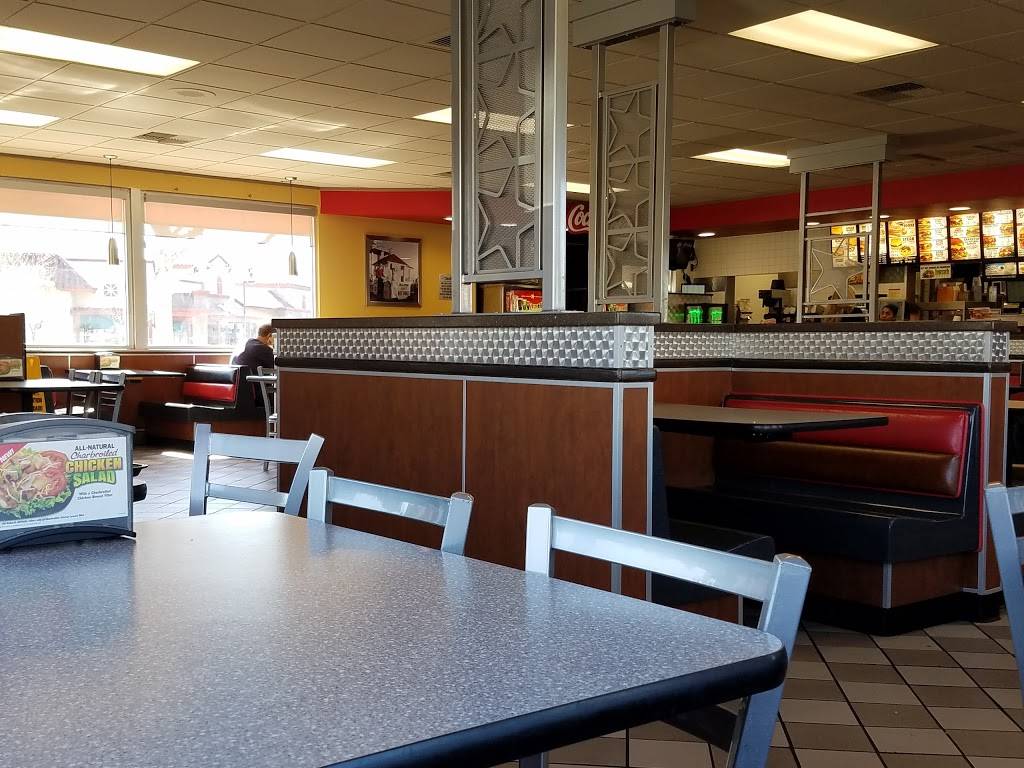 Carls Jr. | restaurant | 27606 Newhall Ranch Rd, Santa Clarita, CA 91355, USA | 6612573114 OR +1 661-257-3114