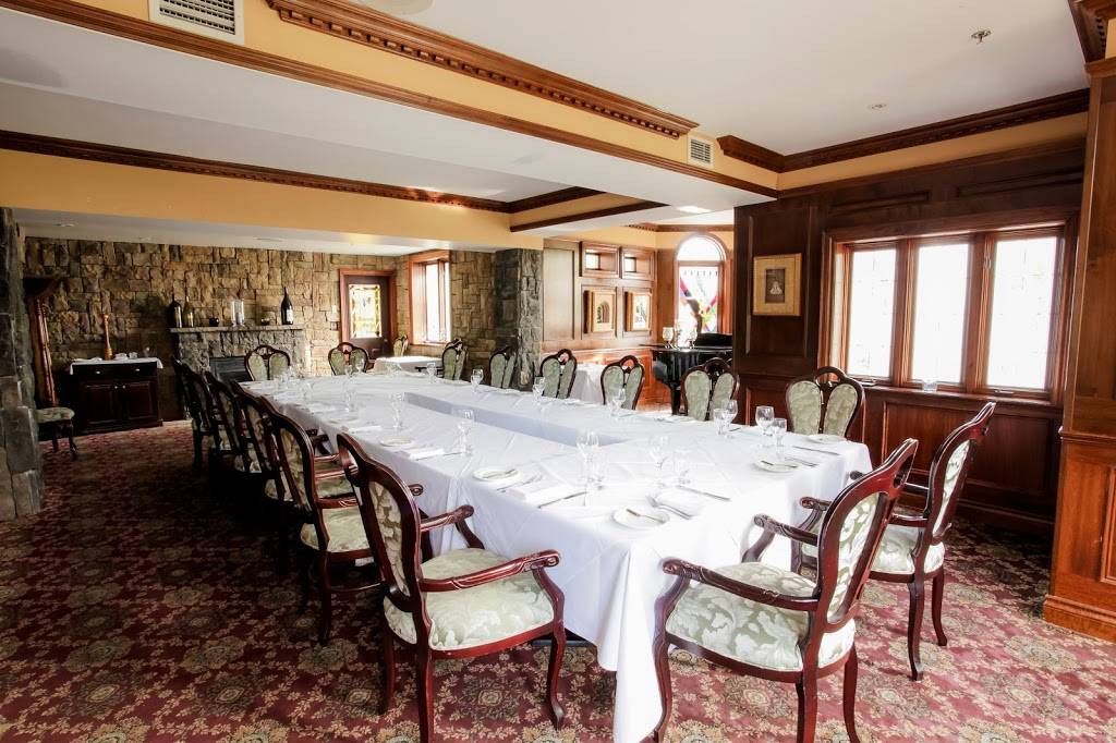 Edgewater Manor Restaurant | restaurant | 518 Fruitland Rd, Stoney Creek, ON L8E 5A6, Canada | 9056439332 OR +1 905-643-9332