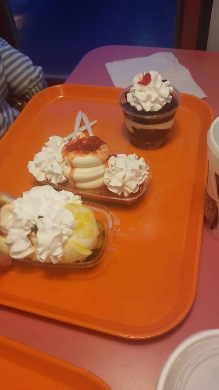 Dairy Delight | restaurant | 1324 E Wood St, Paris, TN 38242, USA | 7316421795 OR +1 731-642-1795