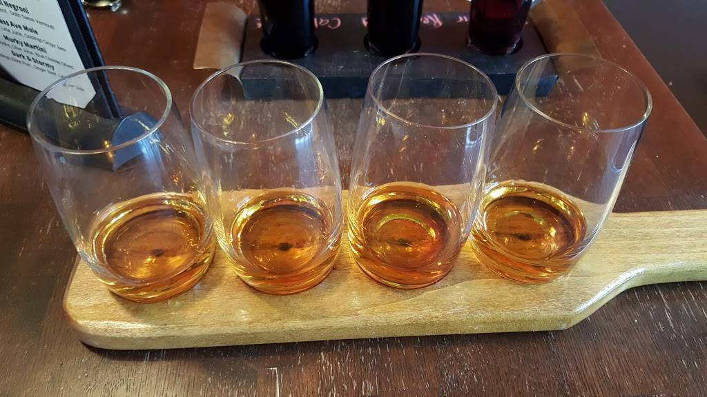 Mass Ave Wine | restaurant | 878 Massachusetts Ave, Indianapolis, IN 46204, USA | 3179727966 OR +1 317-972-7966