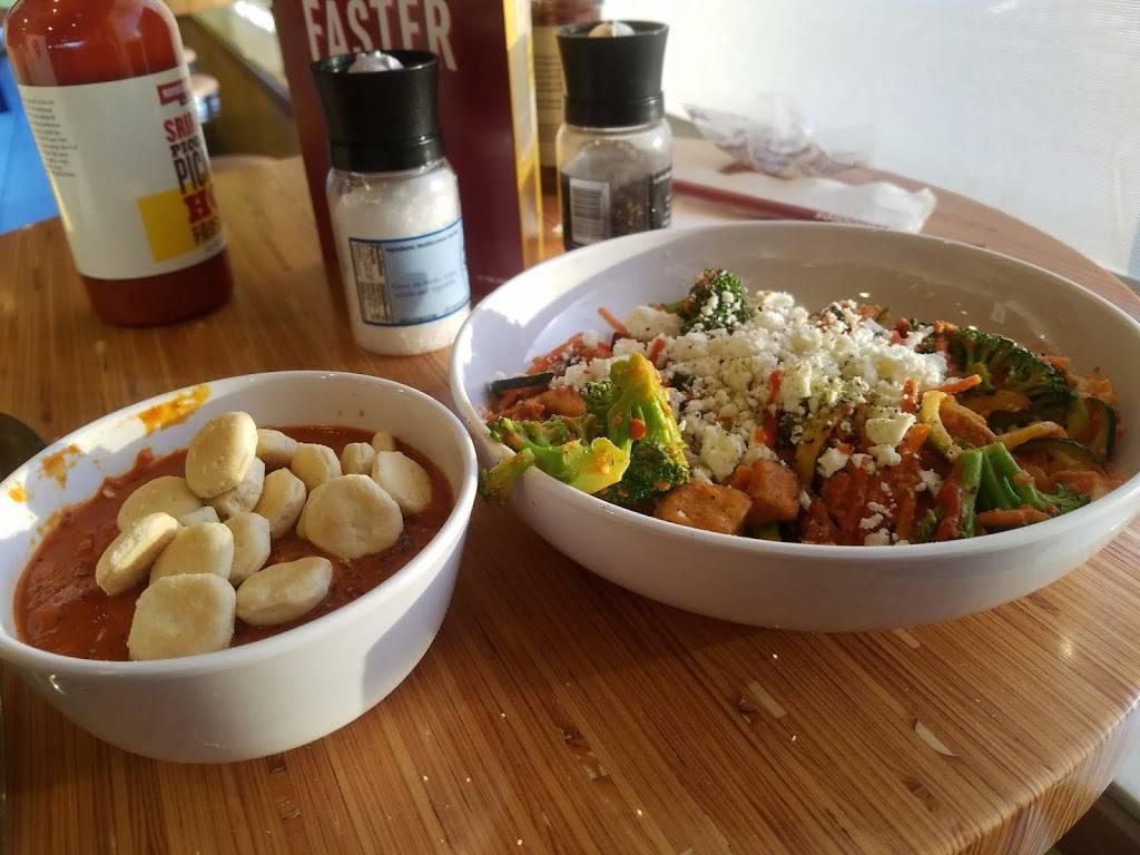 Noodles and Company | restaurant | 5001 O St, Lincoln, NE 68510, USA | 4022610034 OR +1 402-261-0034