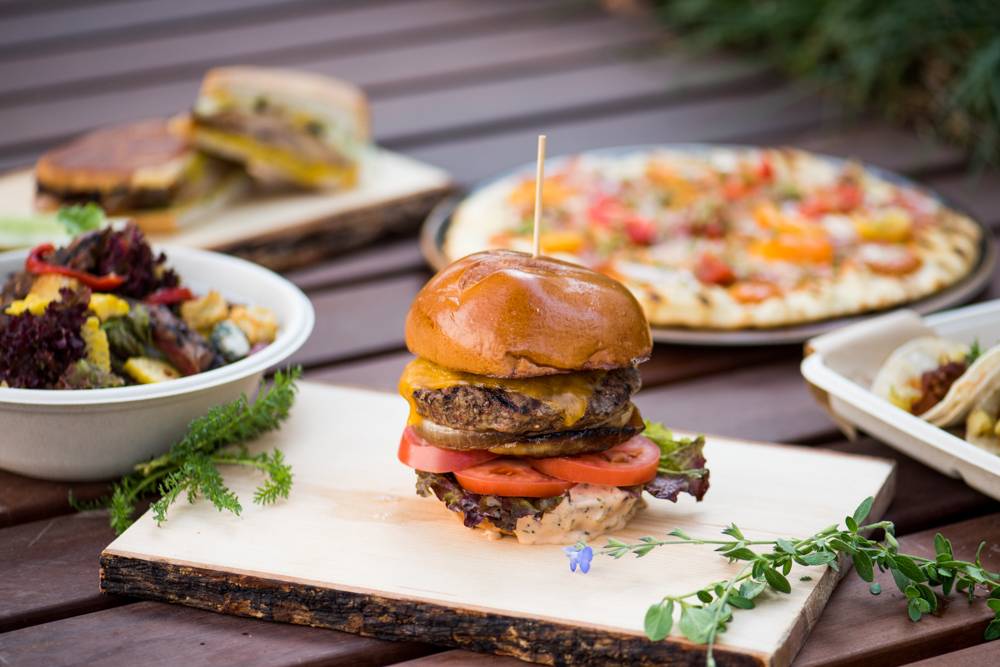 Georges Cafe | cafe | 600 Town Center Dr, Costa Mesa, CA 92626, USA | 7143385166 OR +1 714-338-5166