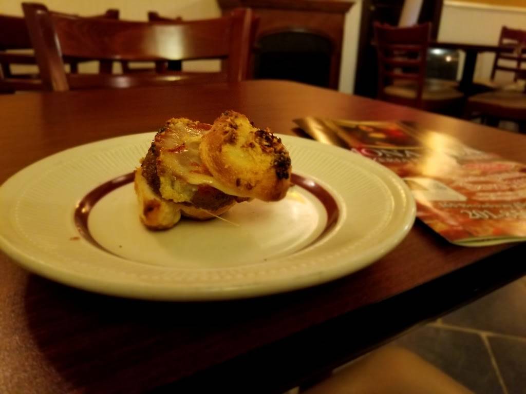 Mona Lisa | restaurant | 165 Broadway, Bayonne, NJ 07002, USA | 2018581812 OR +1 201-858-1812