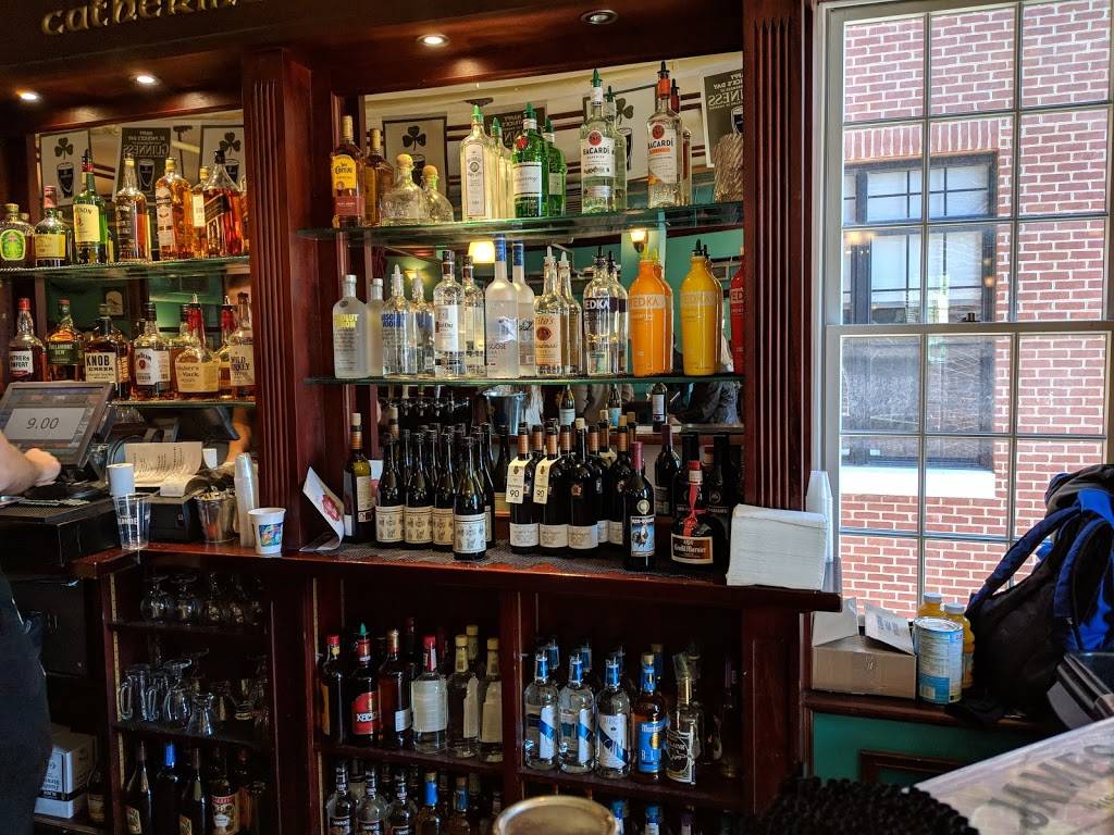 Finn McCools Irish Gastropub | restaurant | 102 E Main St, Newark, DE 19711, USA | 3023697330 OR +1 302-369-7330