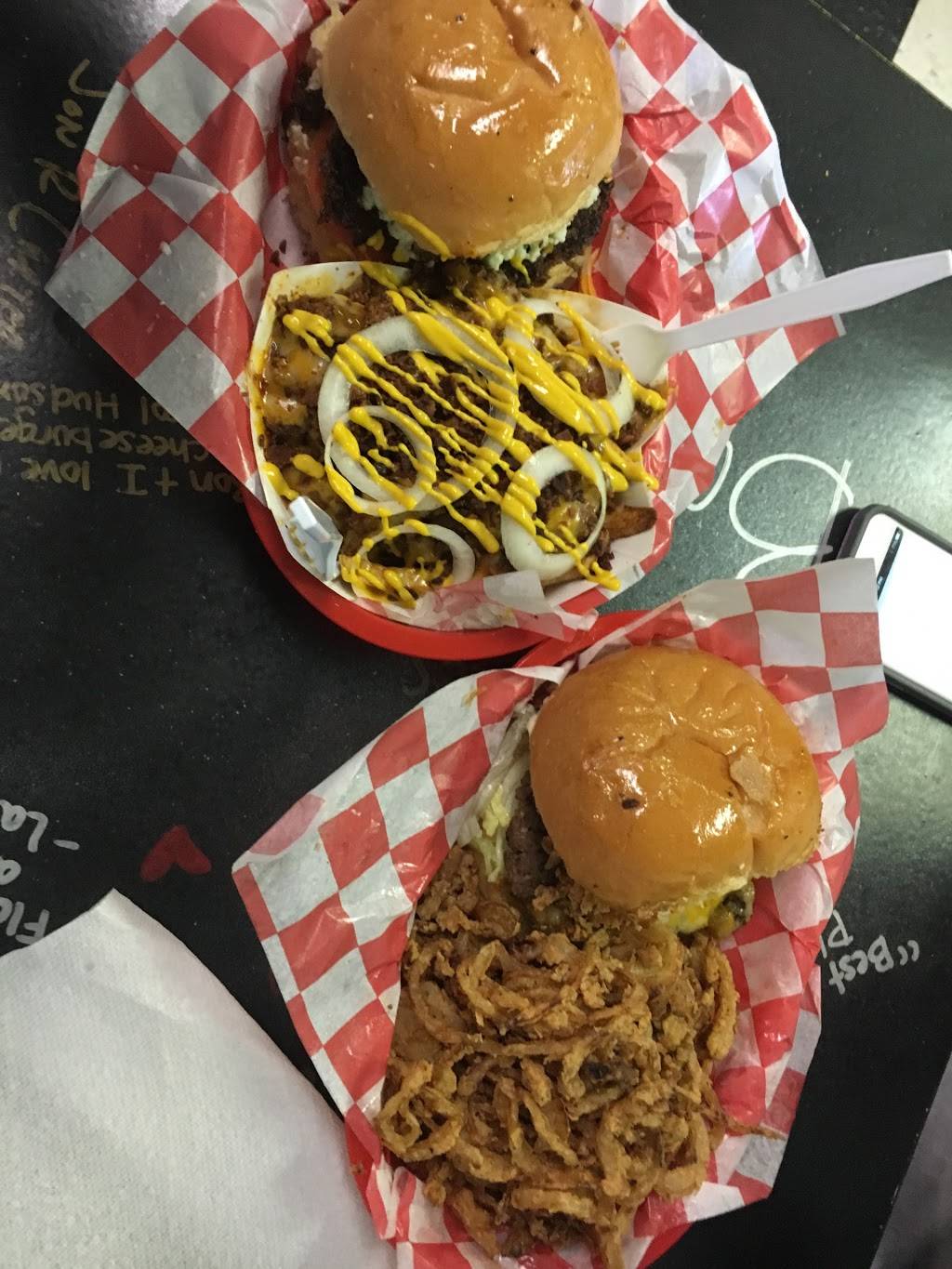 Flos Burger Diner | restaurant | 19322 E Admiral Pl, Catoosa, OK 74015, USA | 9187394858 OR +1 918-739-4858