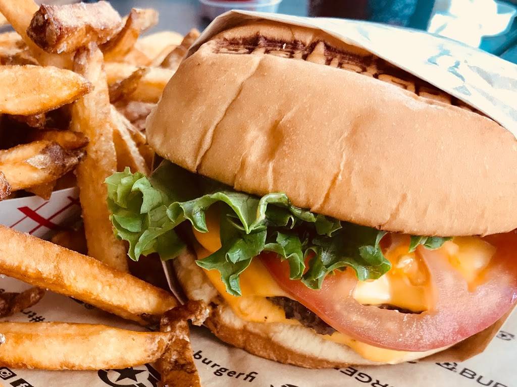 BurgerFi | restaurant | 6 S Ocean Blvd, Delray Beach, FL 33483, USA | 5612789590 OR +1 561-278-9590