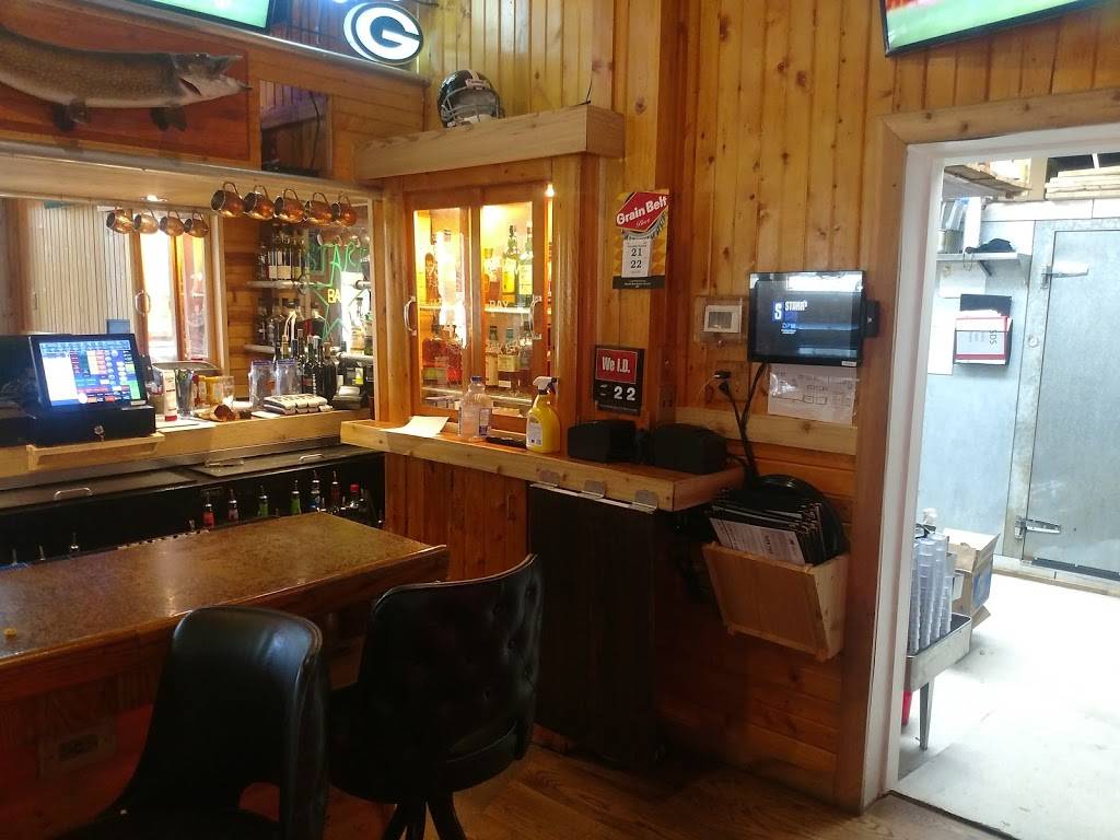 Starrs Bar | restaurant | 315 Wisconsin St N, Hudson, WI 54016, USA | 7153862109 OR +1 715-386-2109