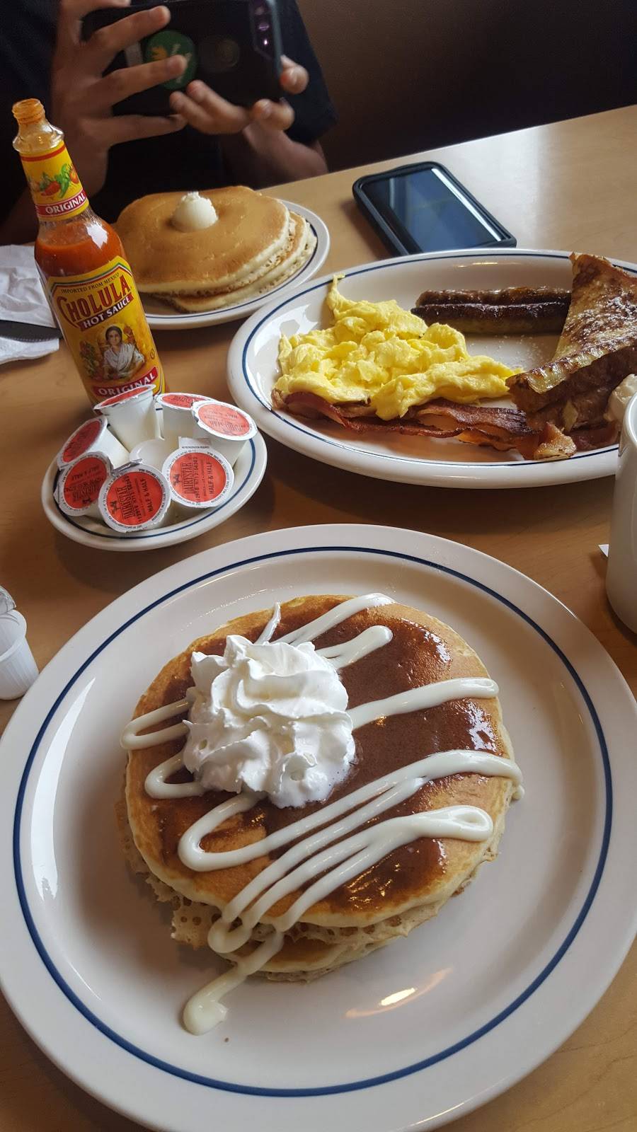 IHOP | bakery | 44030 Pipeline Plaza, Ashburn, VA 20147, USA | 7037233367 OR +1 703-723-3367