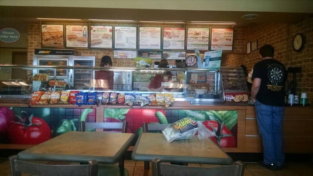 Subway | restaurant | 2421 S York St, Muskogee, OK 74403, USA | 9186831122 OR +1 918-683-1122