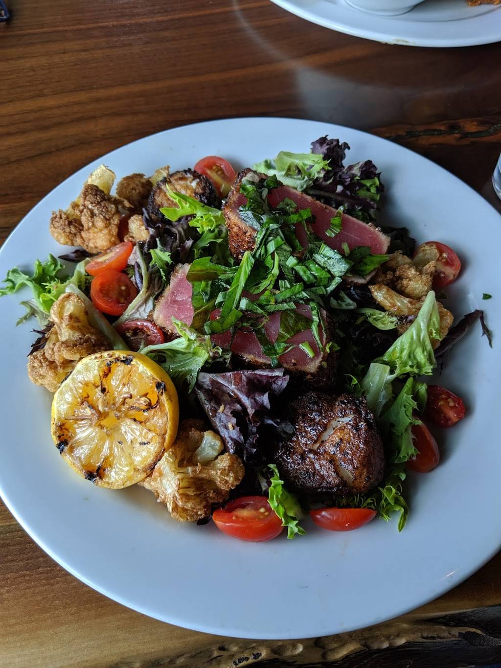 Smokin Fins | restaurant | 7600 Grandview Ave #100, Arvada, CO 80002, USA | 3032285848 OR +1 303-228-5848