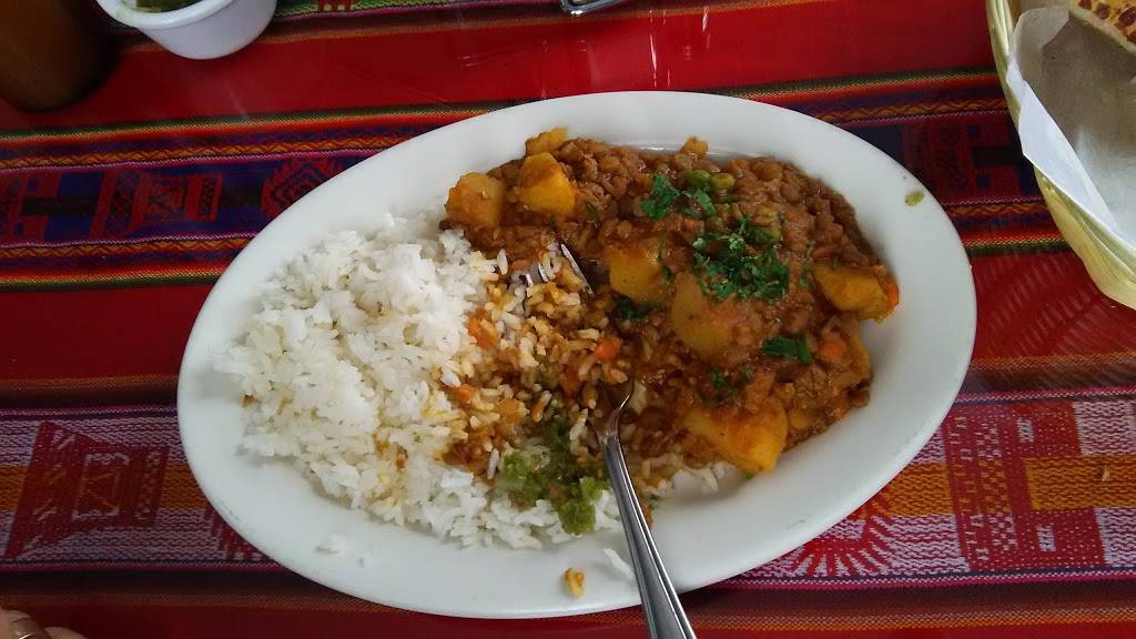 Cristinas Carry Out | restaurant | 304 Douglass Ave, Falls Church, VA 22042, USA | 7039926787 OR +1 703-992-6787