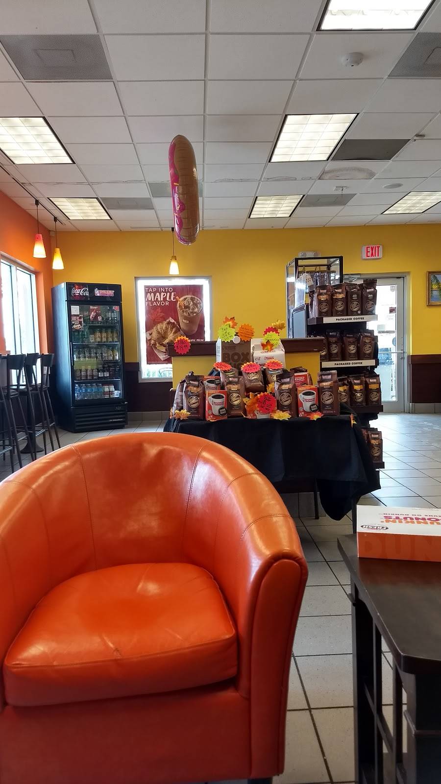 Dunkin | bakery | 4233 Tamiami Trail, Port Charlotte, FL 33952, USA | 9417641877 OR +1 941-764-1877