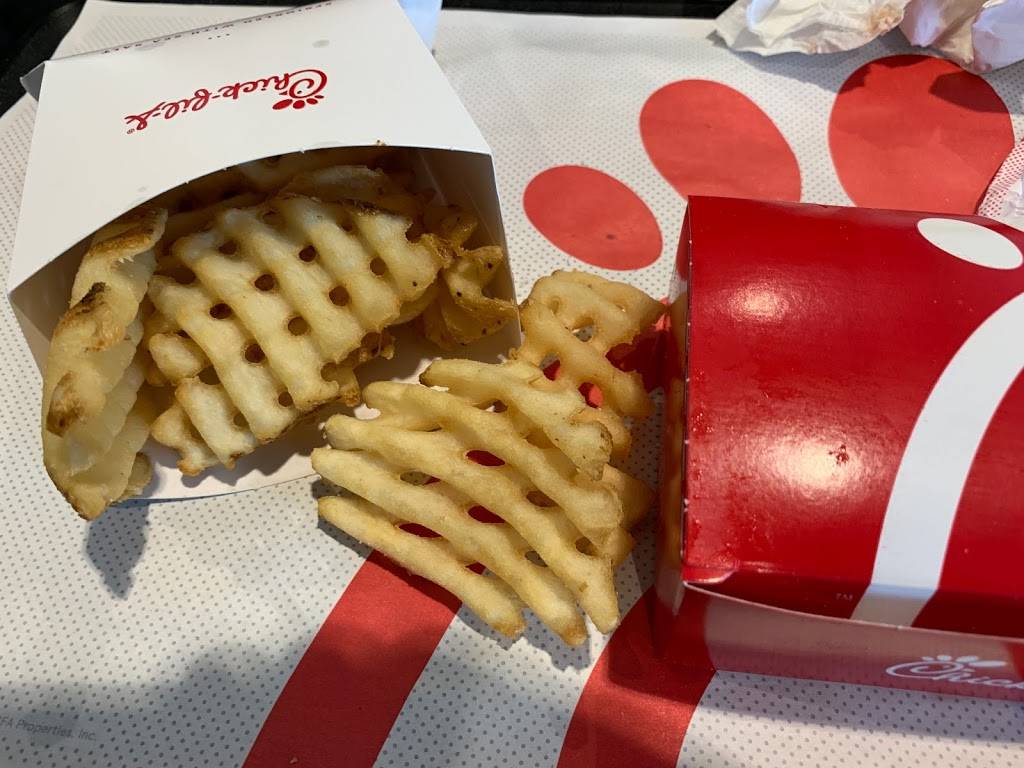 Chick-fil-A | restaurant | 1390 Big Fish Drive, Sparks, NV 89434, USA | 7754401828 OR +1 775-440-1828