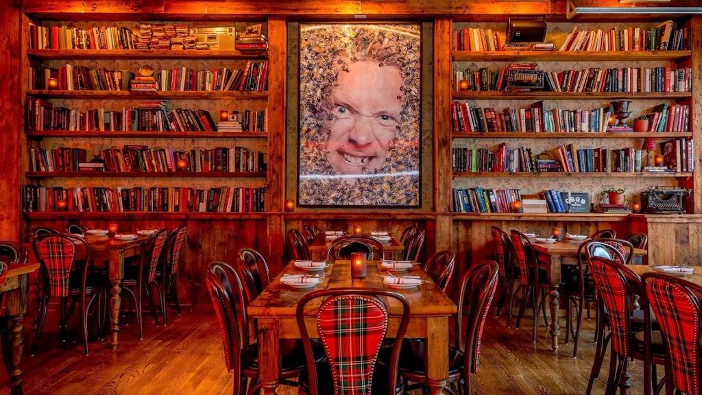 The Playwright Bar | restaurant | 658 E Broadway, South Boston, MA 02127, USA | 6172692537 OR +1 617-269-2537