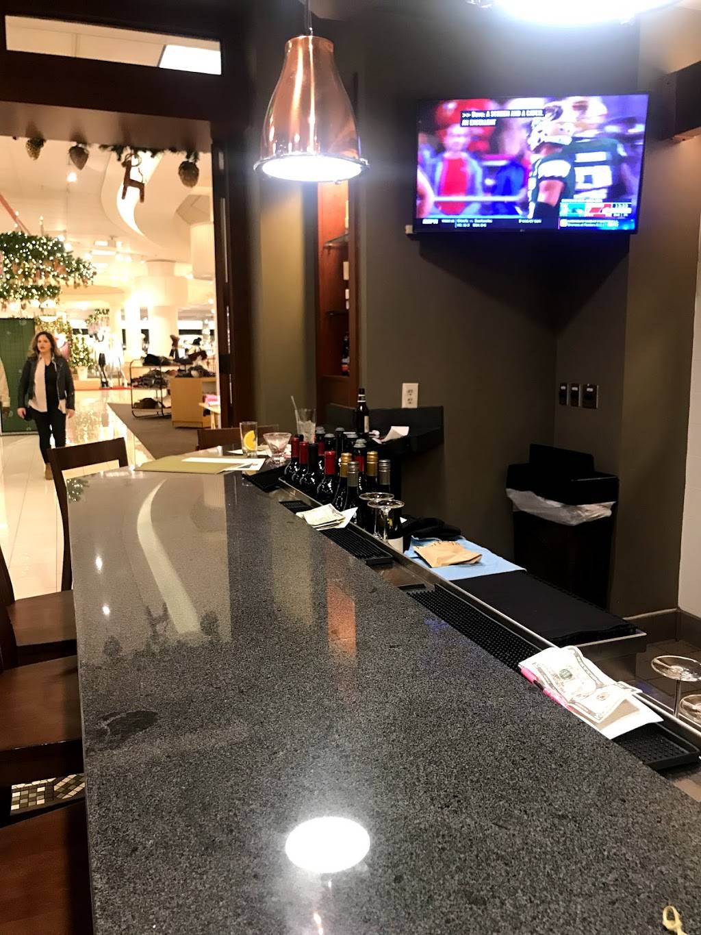 Nordstrom Grill | restaurant | 26200 Cedar Rd, Beachwood, OH 44122, USA | 2163782121 OR +1 216-378-2121