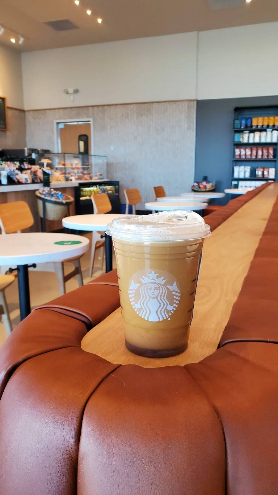 Starbucks | cafe | 1650 E Main St Lot 8, Waukesha, WI 53186, USA | 2623644339 OR +1 262-364-4339