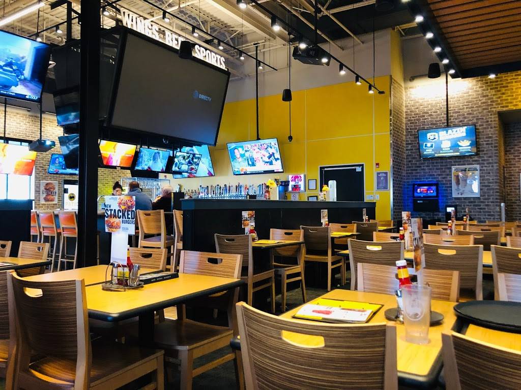Buffalo Wild Wings | meal takeaway | 1046 Ridge Rd, Webster, NY 14580, USA | 5852179446 OR +1 585-217-9446