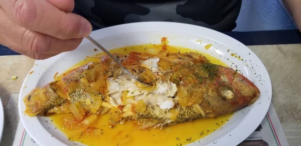 Ostreria El Submarino | restaurant | 1922 W 60th St, Hialeah, FL 33012, USA | 7864828968 OR +1 786-482-8968