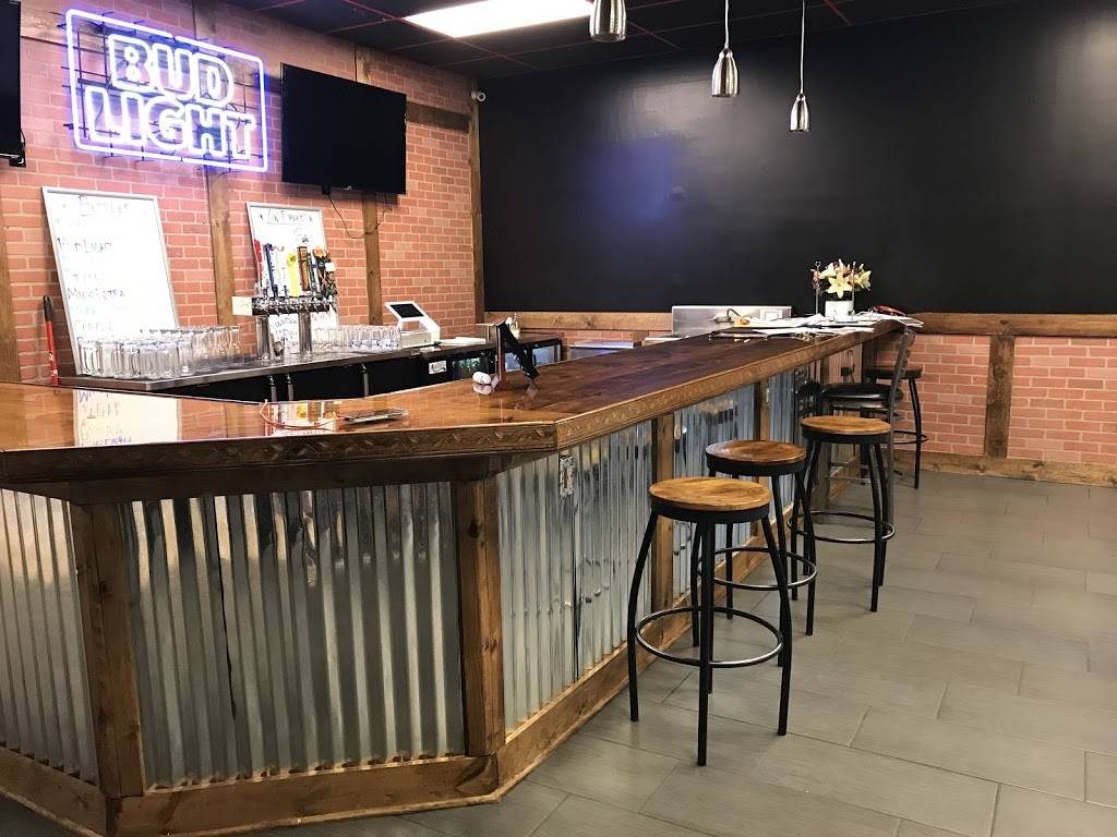 Wings Gone Wild | restaurant | 101 98th St New Suite #109, Albuquerque, NM 87121, USA | 5058364622 OR +1 505-836-4622