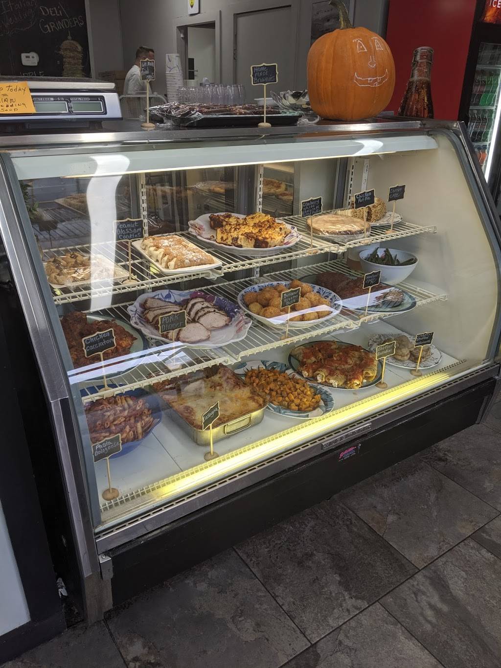 Fratellis Eatery | restaurant | 450 Plumtree Rd, Springfield, MA 01118, USA | 4133015716 OR +1 413-301-5716