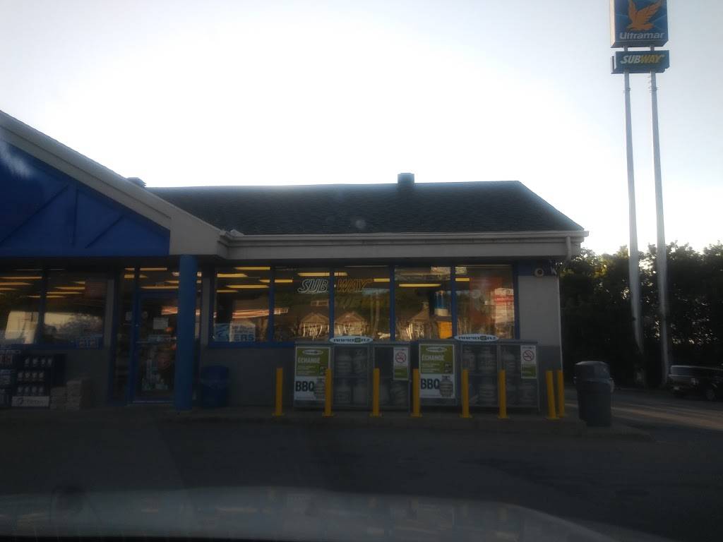 Restaurant SUBWAY | restaurant | Ultramar Convenience Store 2662 montee st, Saint-Lazare, QC J7T 2H9, Canada | 4504587150 OR +1 450-458-7150