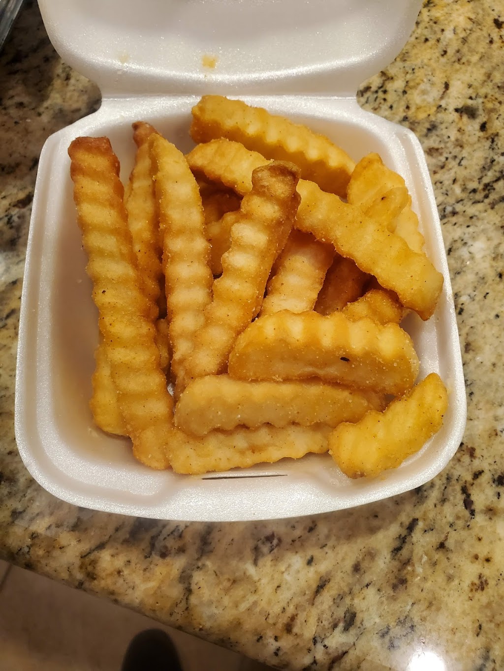 Wings On the spot | restaurant | 12275 Potranco Rd, San Antonio, TX 78253, USA | 2109544982 OR +1 210-954-4982