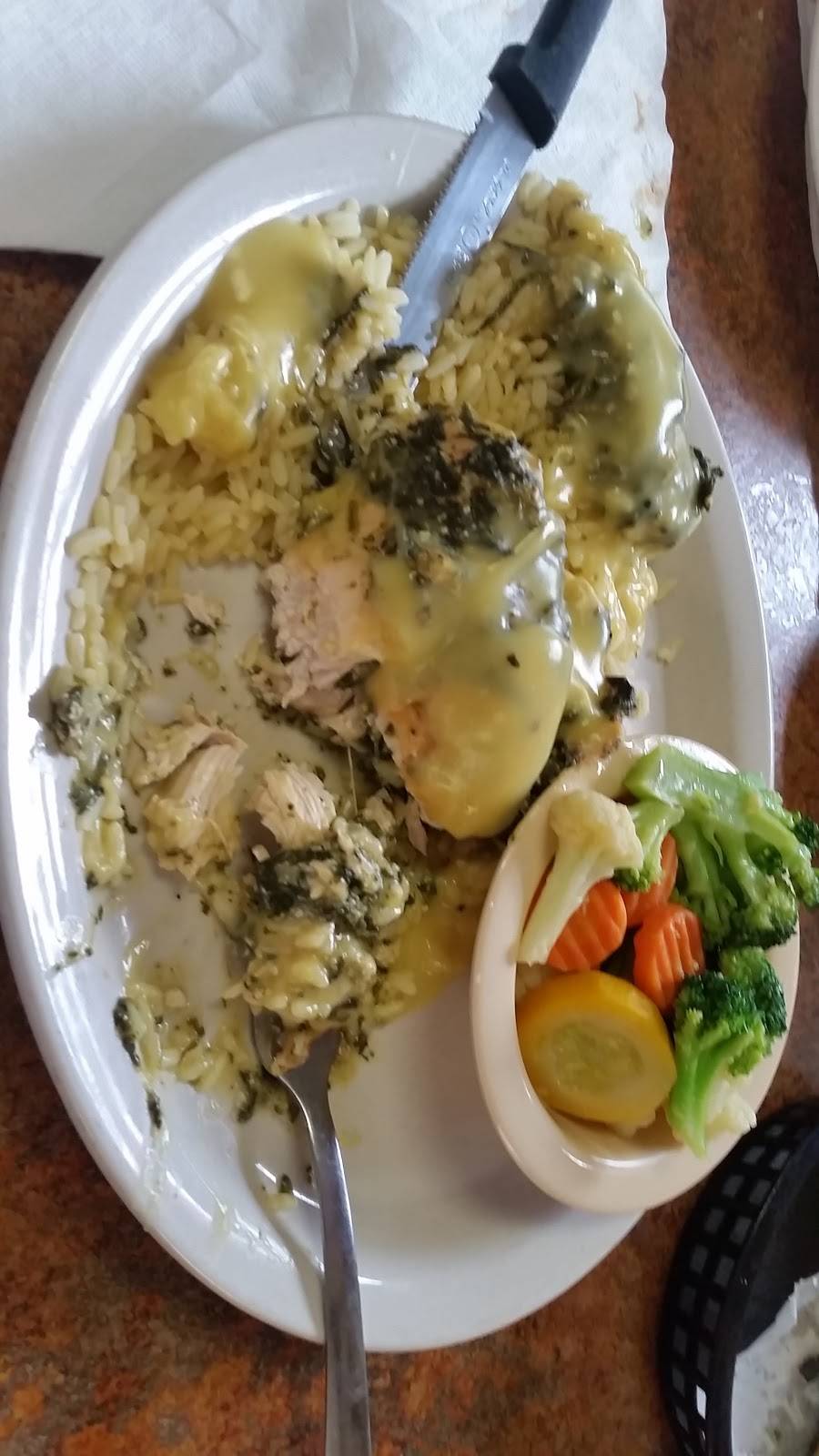 Vasileios Italian Kitchen | restaurant | 200 S Main St, Mt Holly, NC 28120, USA | 7048208490 OR +1 704-820-8490