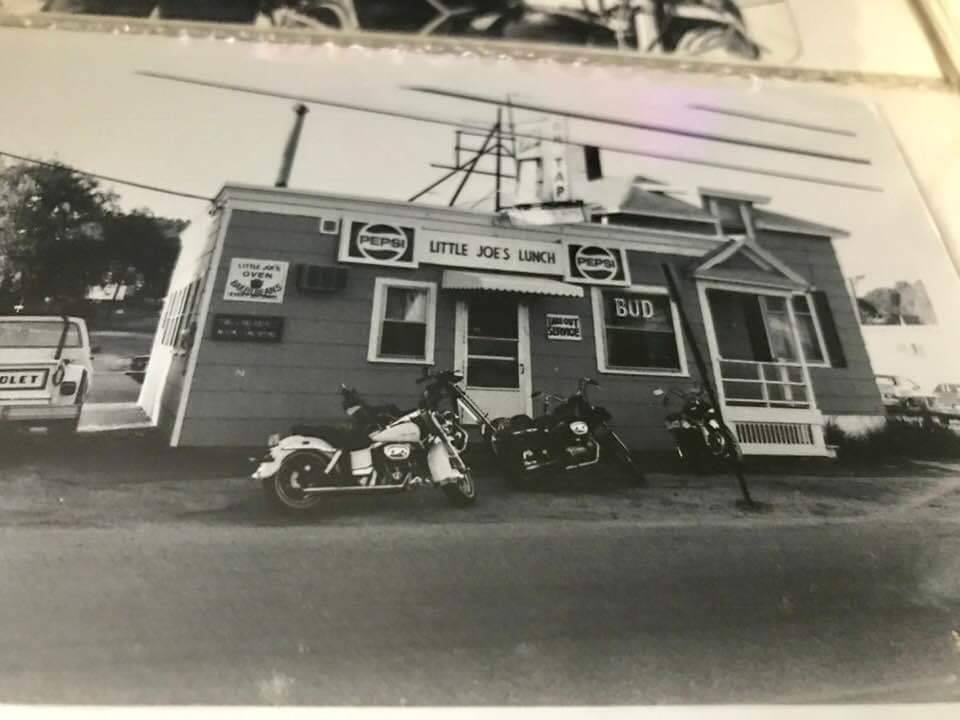 Little Joes Bar & Grill | restaurant | 740 Sabattus St, Lewiston, ME 04240, USA | 2077838361 OR +1 207-783-8361