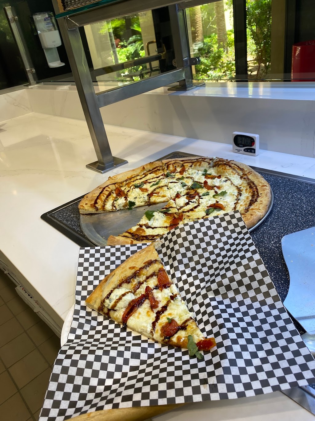 Arturos Village Pizza | meal takeaway | 7200 Las Vegas Blvd S, Las Vegas, NV 89119, USA | 7024406860 OR +1 702-440-6860