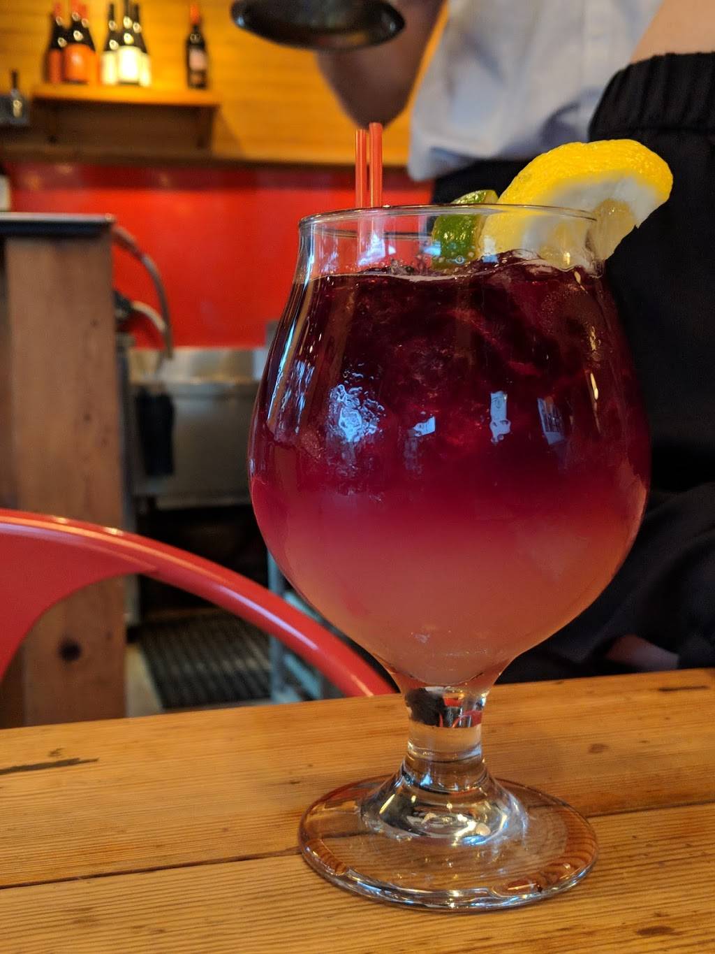 Nomad Pizza | restaurant | 611 S 7th St, Philadelphia, PA 19147, USA | 2152380900 OR +1 215-238-0900