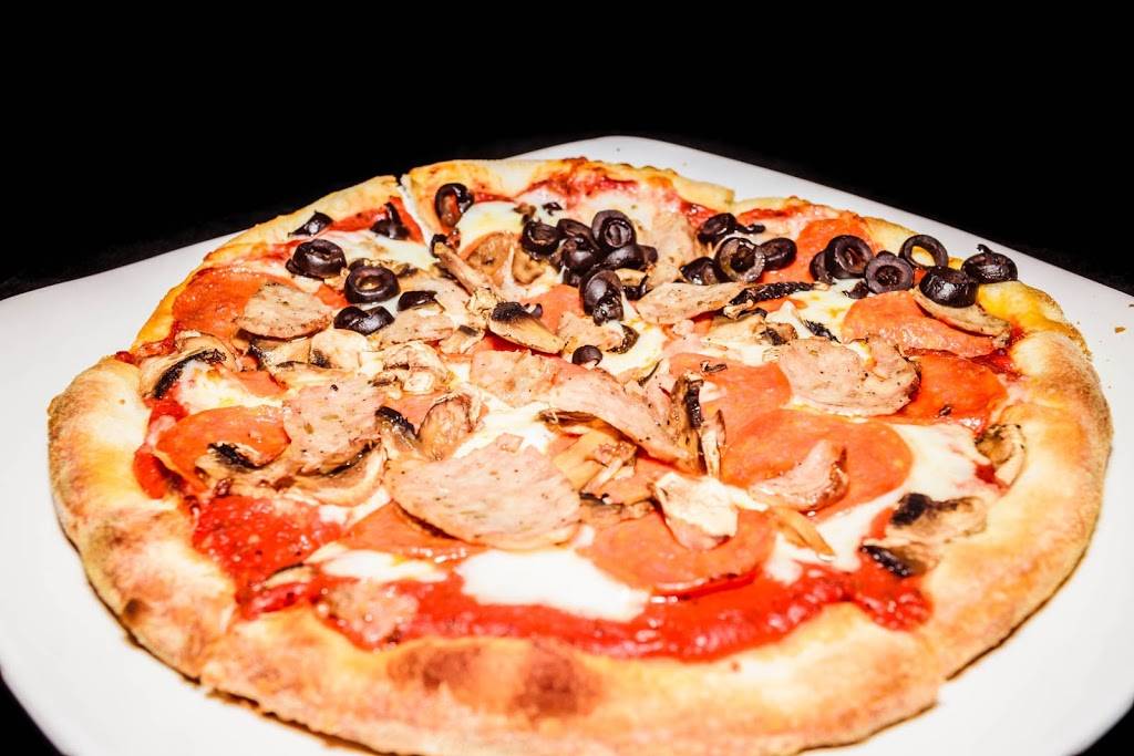 Vinnys N.Y. Pizza & Grill - Ansley Mall | restaurant | 1544 Piedmont Ave NE, Atlanta, GA 30324, USA | 4044645513 OR +1 404-464-5513